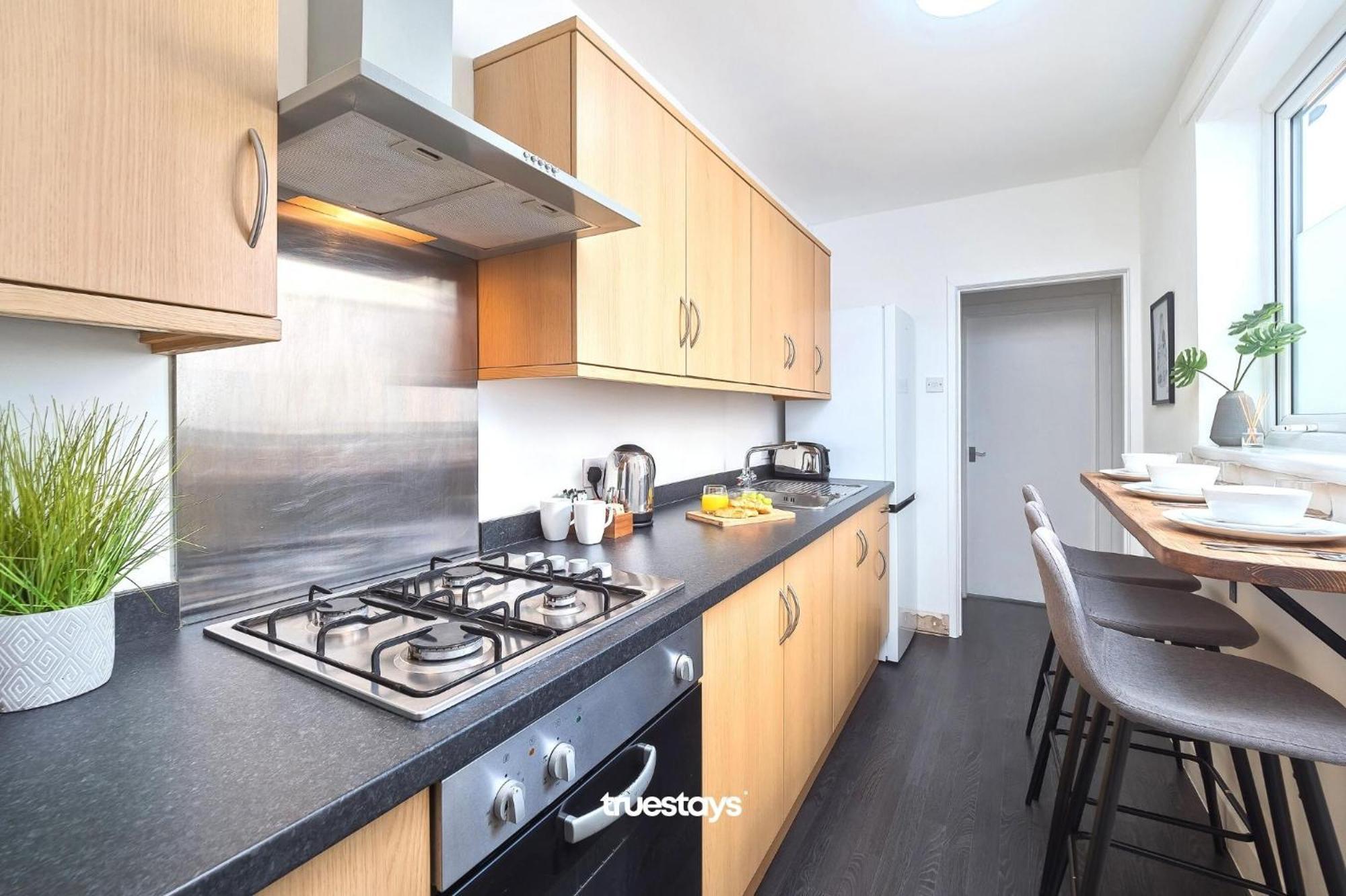 Penkhull House By Truestays - 4 Bedroom House In Stoke-On-Trent エクステリア 写真