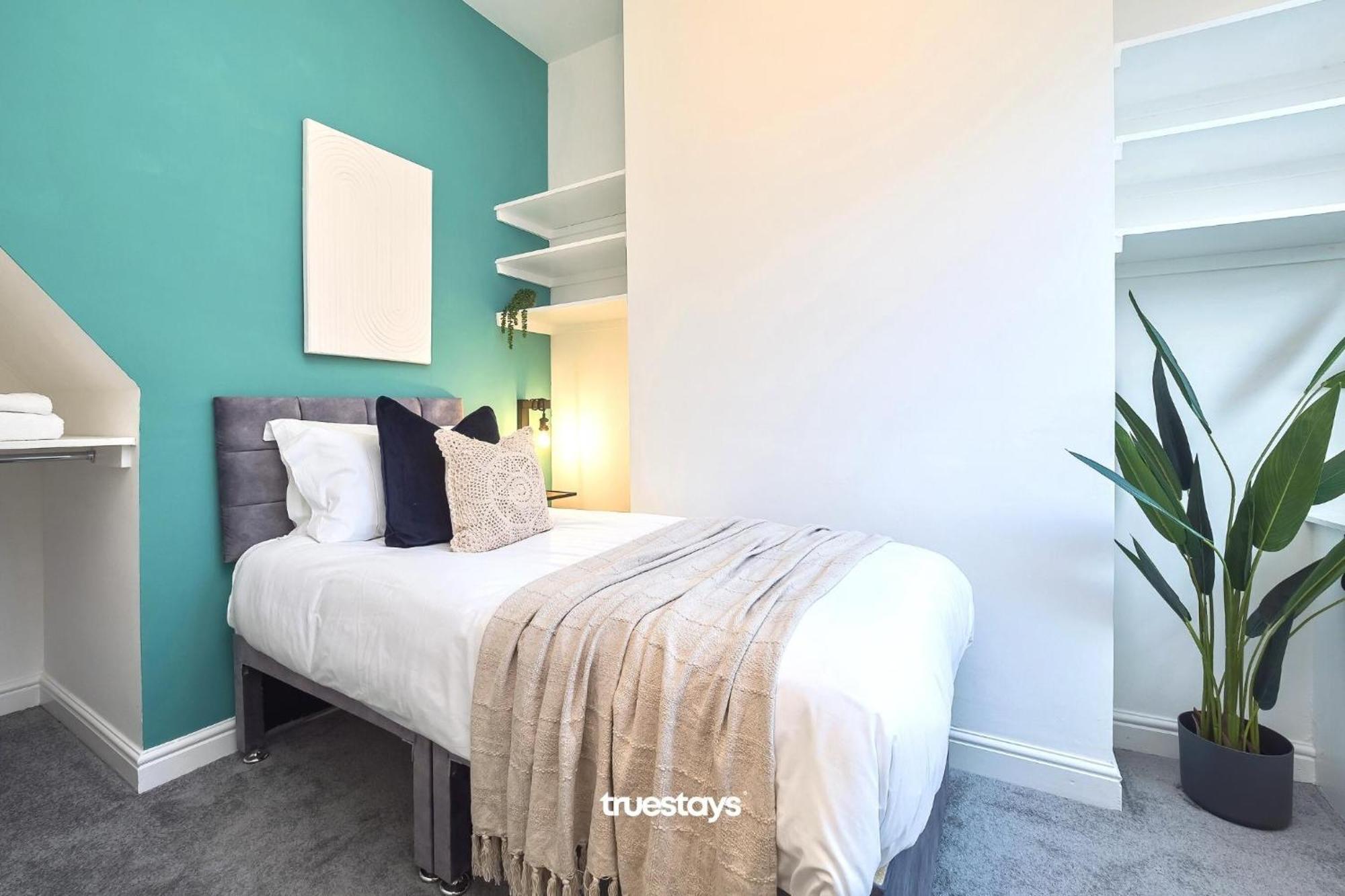 Penkhull House By Truestays - 4 Bedroom House In Stoke-On-Trent エクステリア 写真