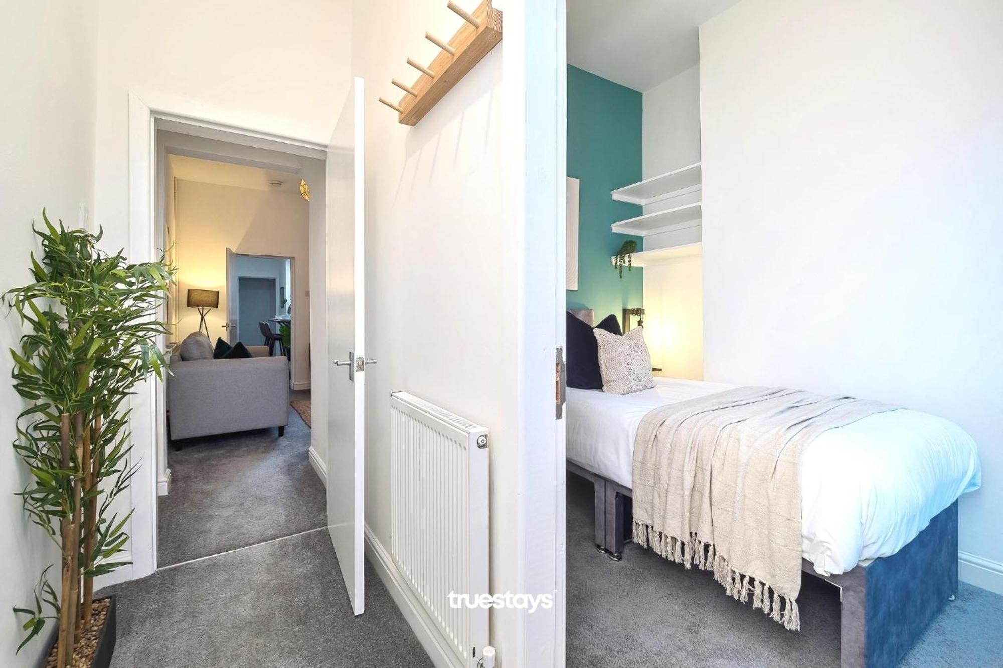 Penkhull House By Truestays - 4 Bedroom House In Stoke-On-Trent エクステリア 写真