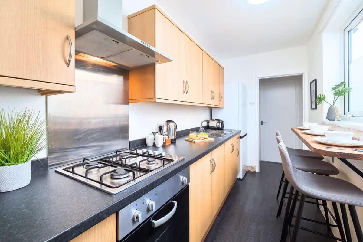Penkhull House By Truestays - 4 Bedroom House In Stoke-On-Trent エクステリア 写真