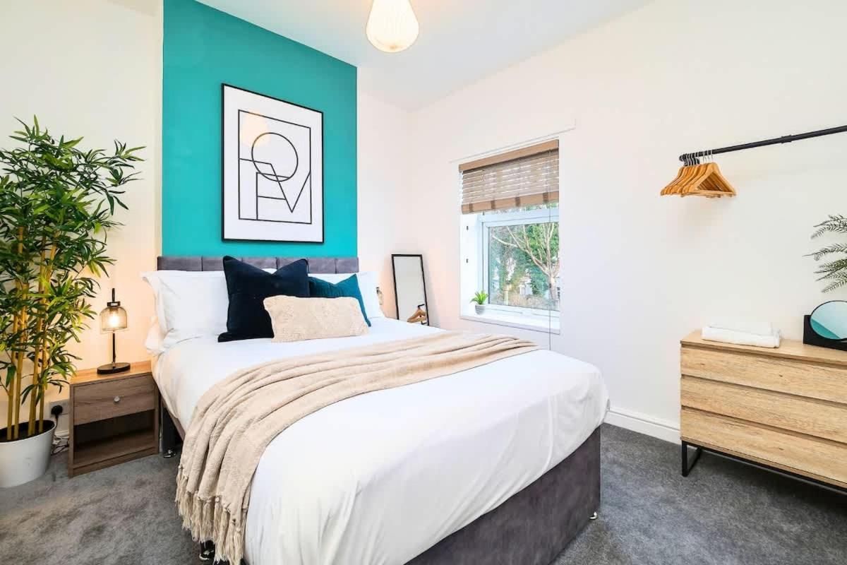 Penkhull House By Truestays - 4 Bedroom House In Stoke-On-Trent エクステリア 写真